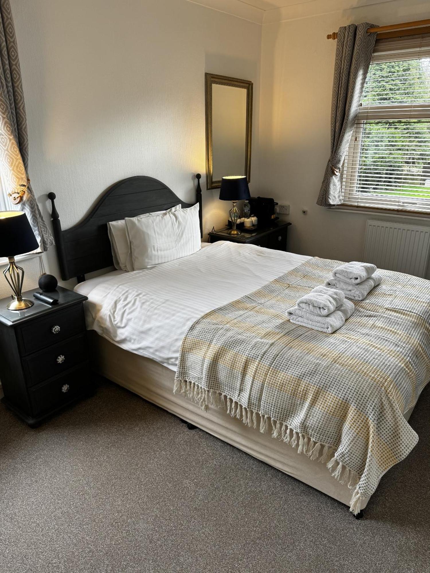 Hotel Watermead House Chard Esterno foto